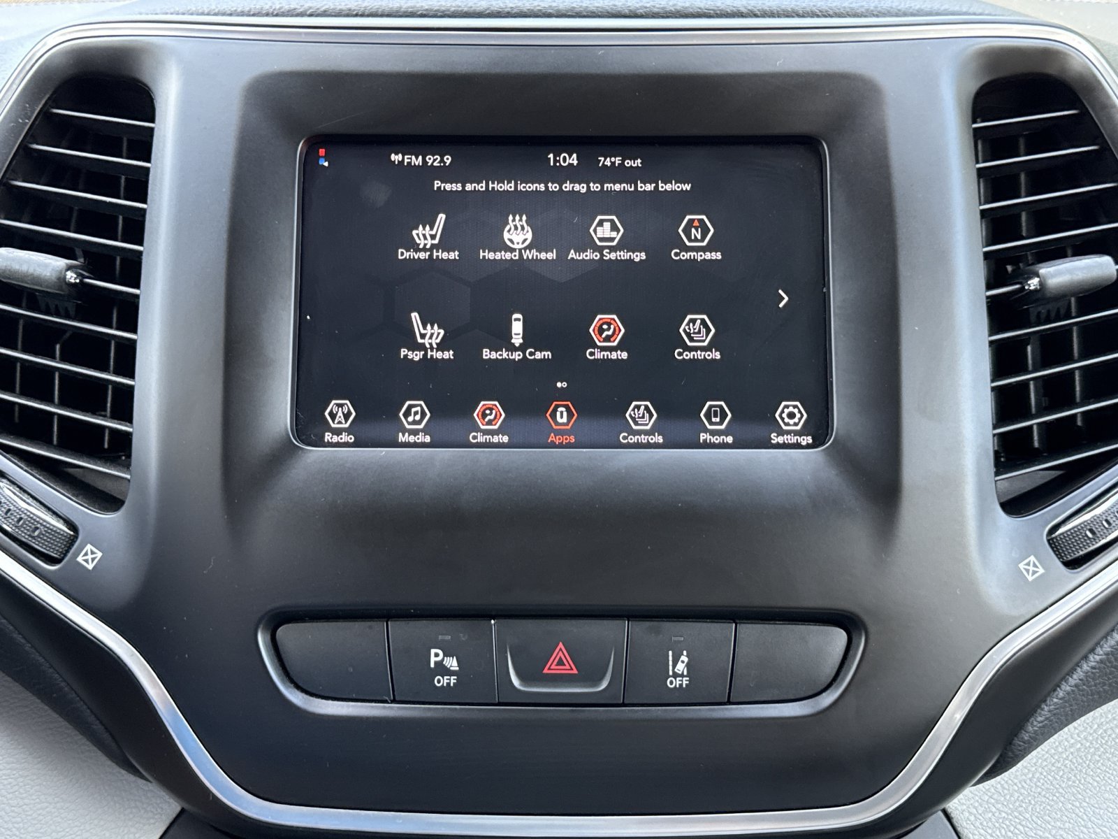 Used 2021 Jeep Cherokee Latitude Plus FWD image 24