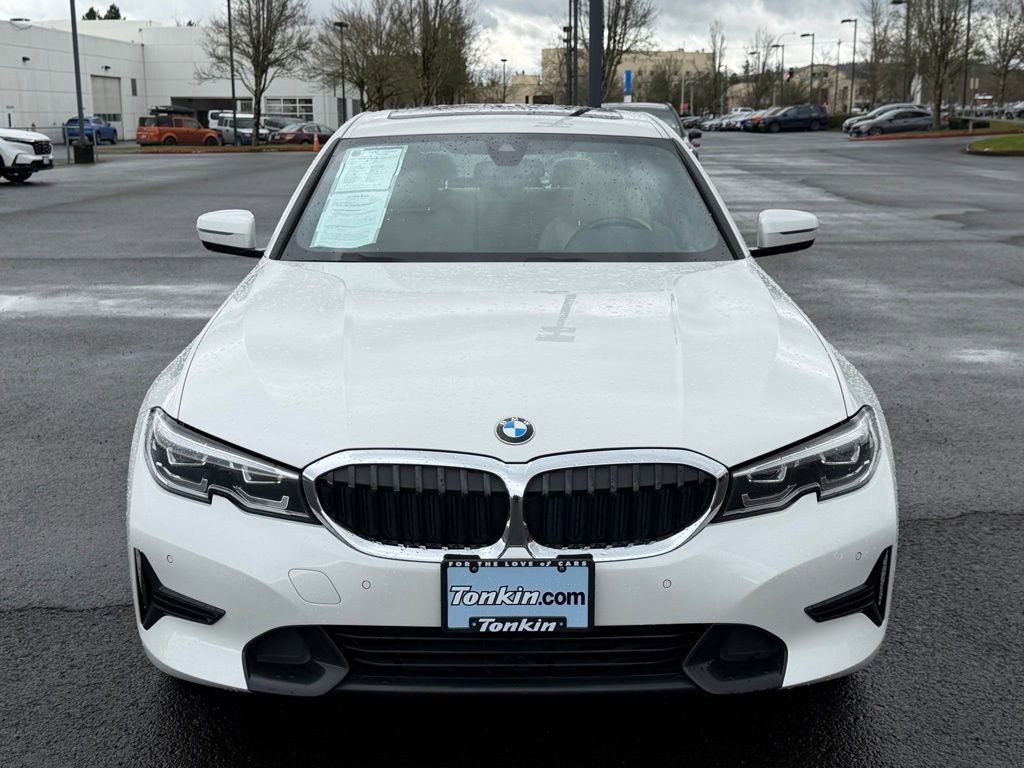 Used 2022 BMW 330i xDrive Sedan image 3