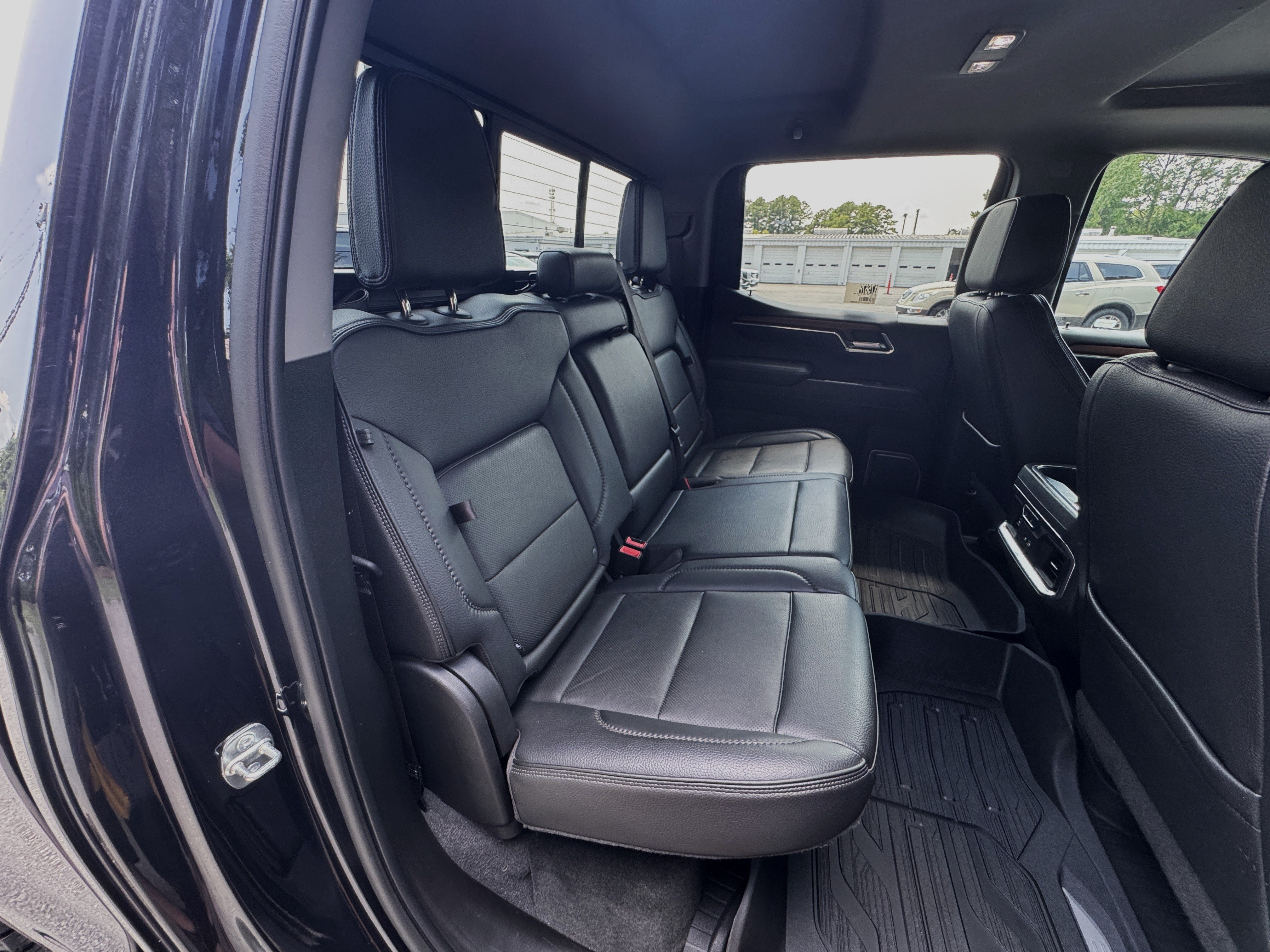 Used 2023 GMC Sierra 1500 Denali w/ Technology Package AWD/4WD image 18