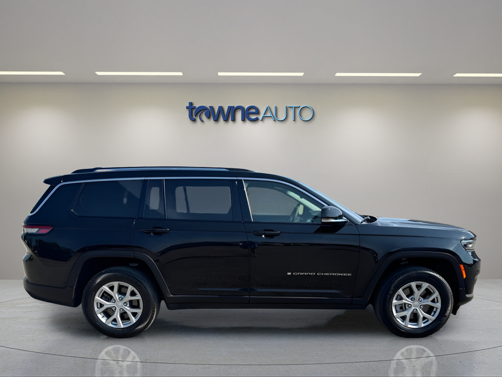 Used 2023 Jeep Grand Cherokee L Limited AWD/4WD image 6