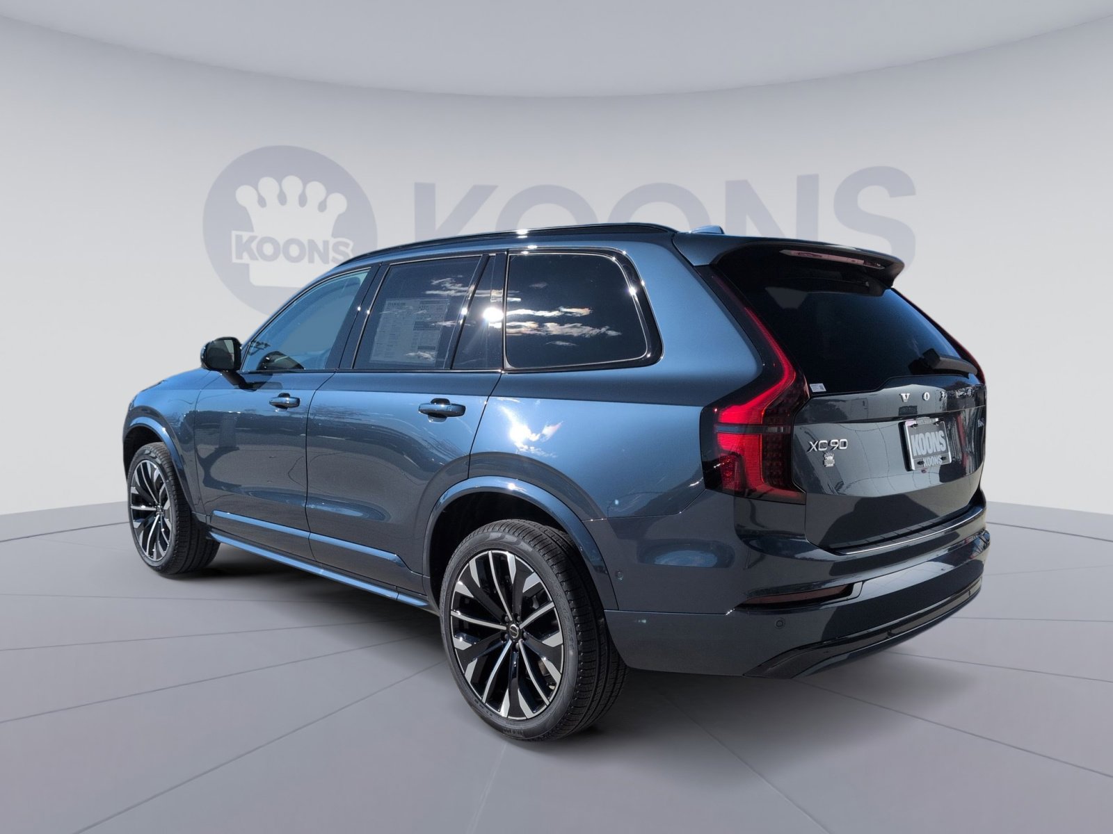 New 2026 Volvo XC90 B6 Ultra w/ Protection Package Premier image 4