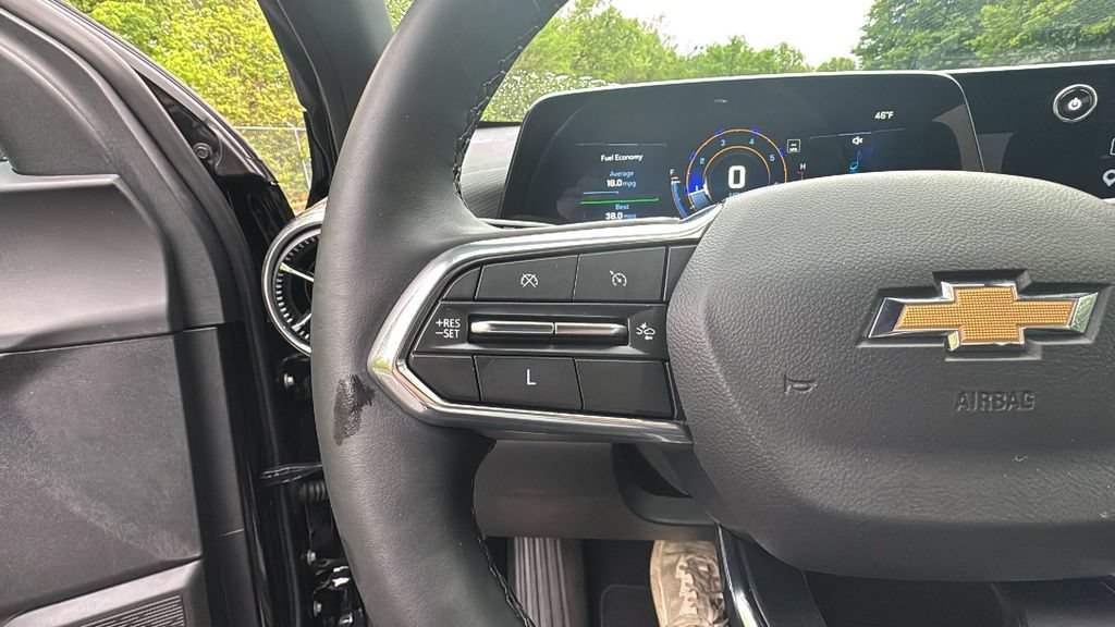 Used 2025 Chevrolet Equinox LT AWD/4WD image 18