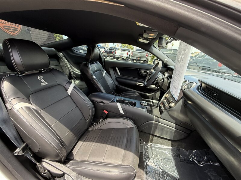 Used 2020 Ford Mustang Shelby GT500 w/ Technology Package RWD image 29