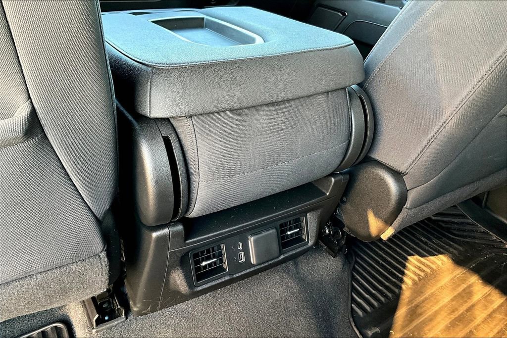 Used 2024 GMC Sierra 1500 Elevation image 30