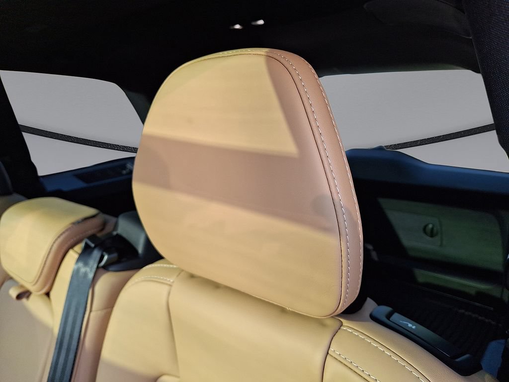 Certified 2025 Volvo XC90 T8 Ultra w/ Protection Package Premier AWD/4WD image 27