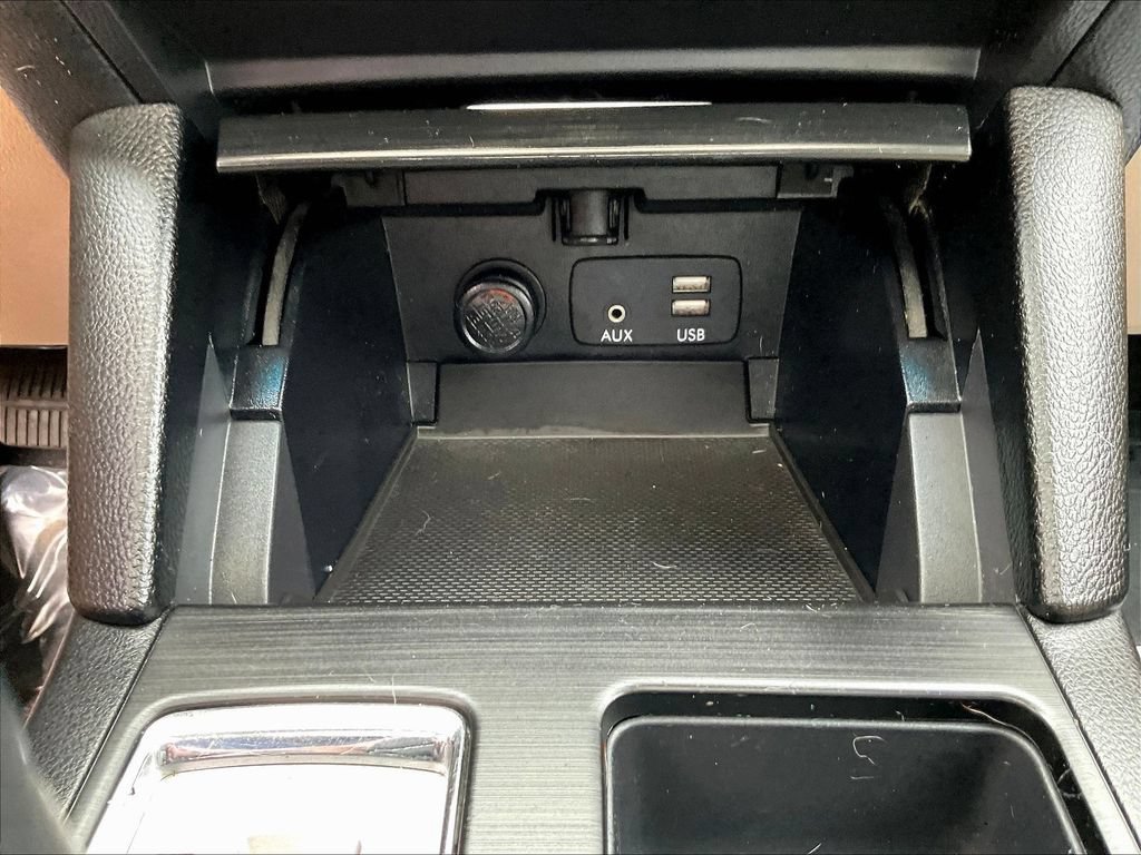 Used 2017 Subaru Outback 2.5i Premium AWD/4WD image 16