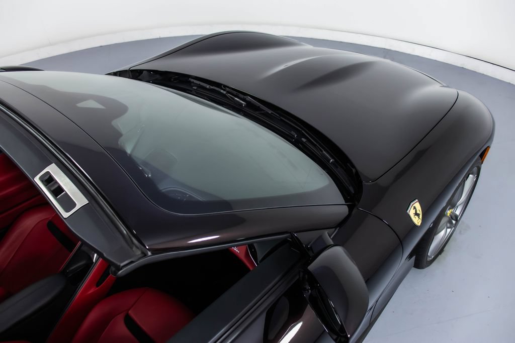 Certified 2024 Ferrari Roma Spider RWD image 18