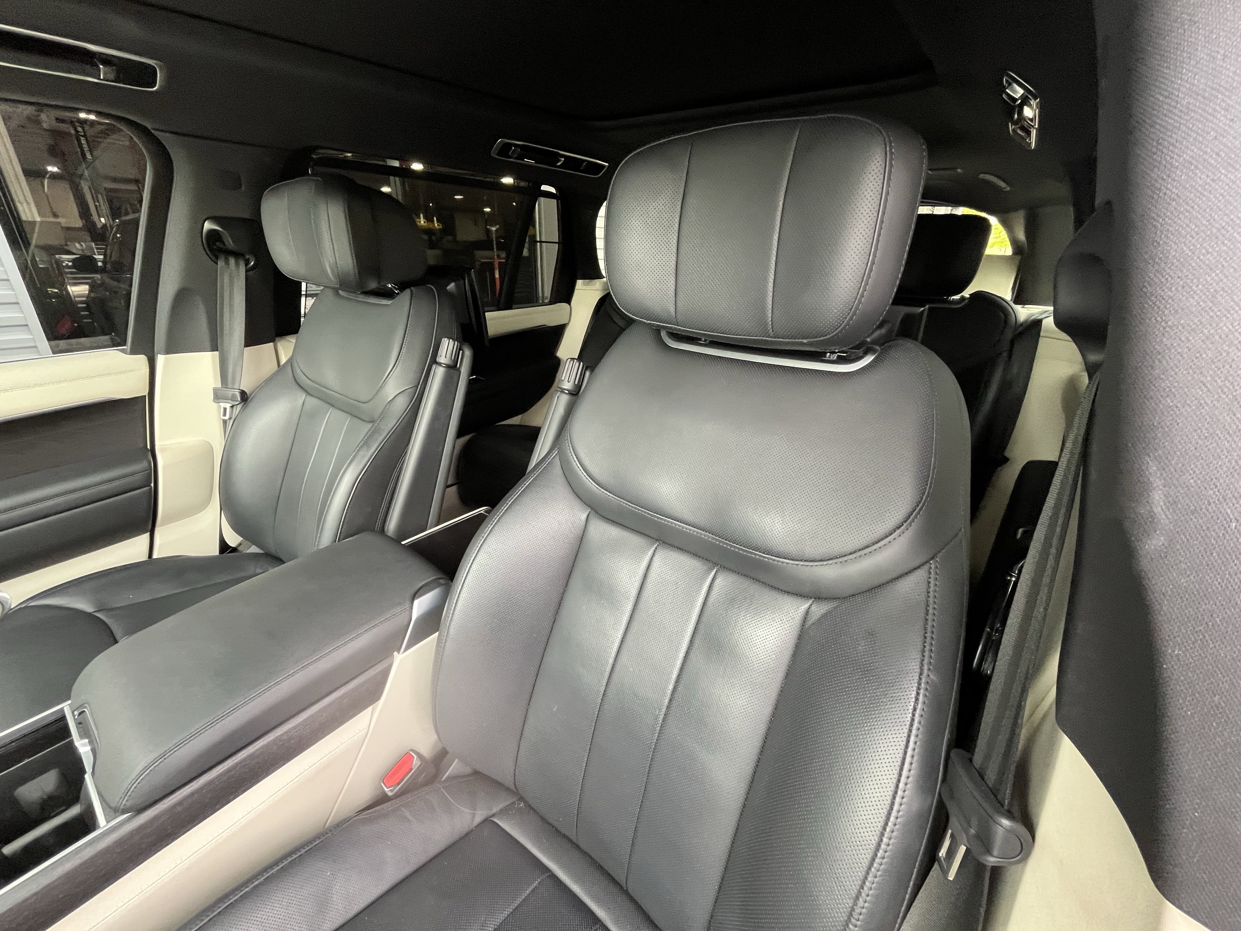 Certified 2024 Land Rover Range Rover Long Wheelbase Autobiography image 14