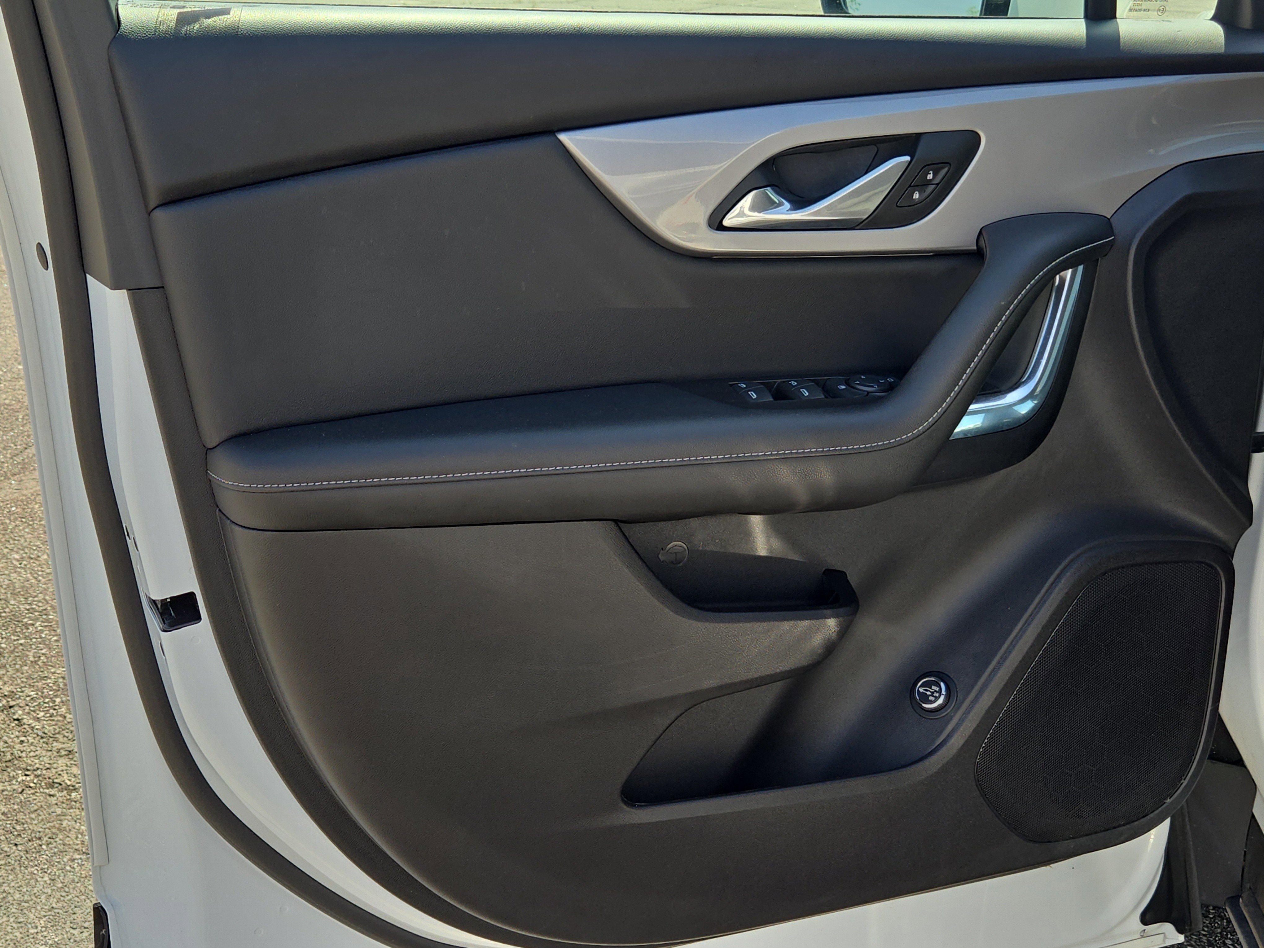 Used 2024 Chevrolet Blazer LT w/ Convenience Package image 16