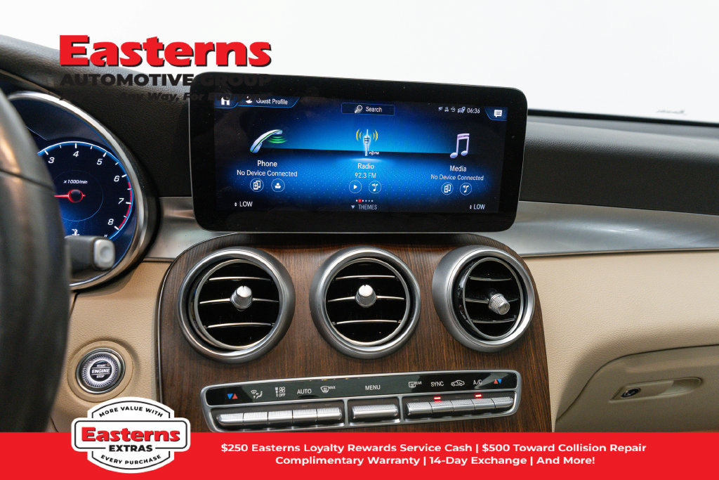 Used 2021 Mercedes-Benz GLC 300 4MATIC image 13