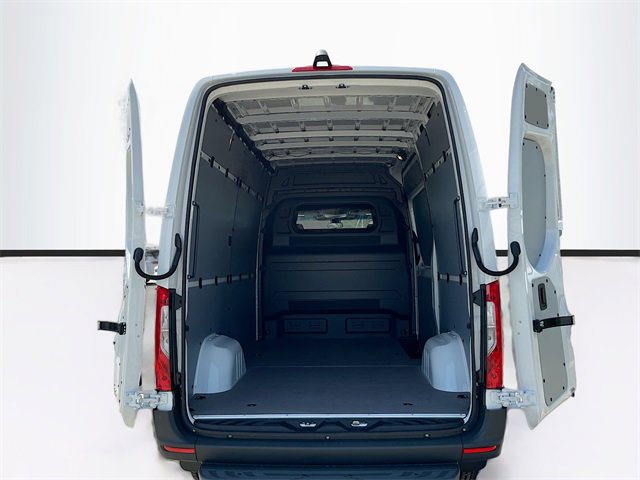 New 2025 Mercedes-Benz Sprinter 2500 image 10