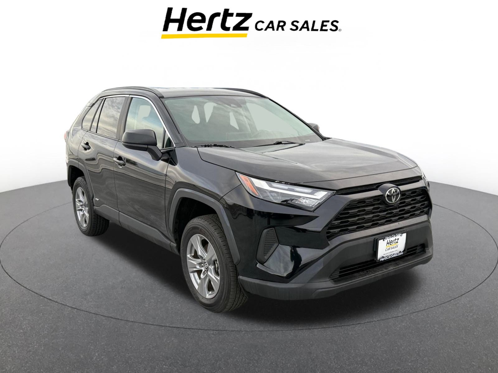 Used 2025 Toyota RAV4 LE image 1