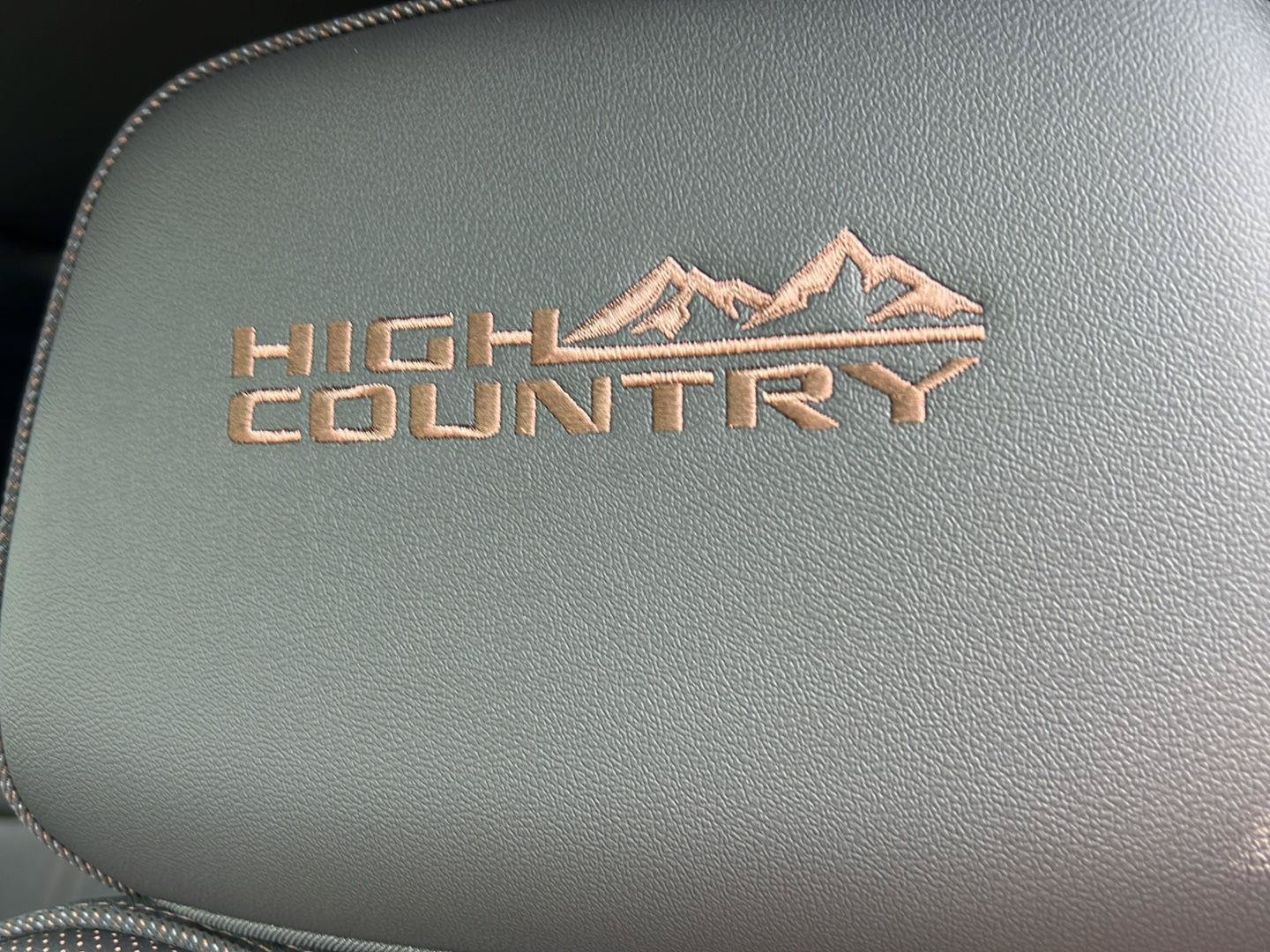 New 2026 Chevrolet Tahoe High Country AWD/4WD image 18