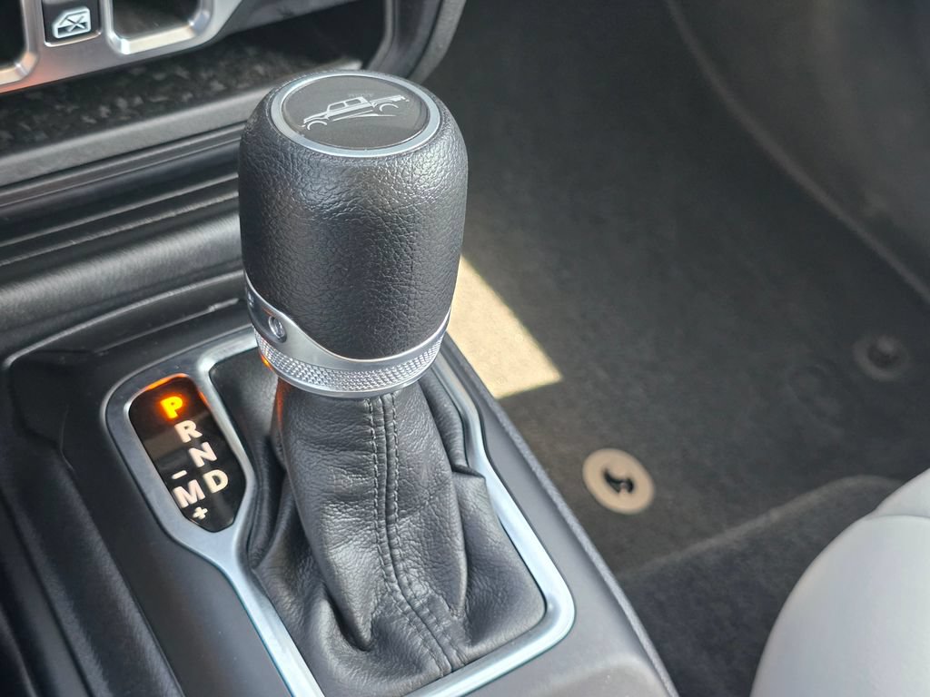 Used 2023 Jeep Gladiator Sport AWD/4WD image 31
