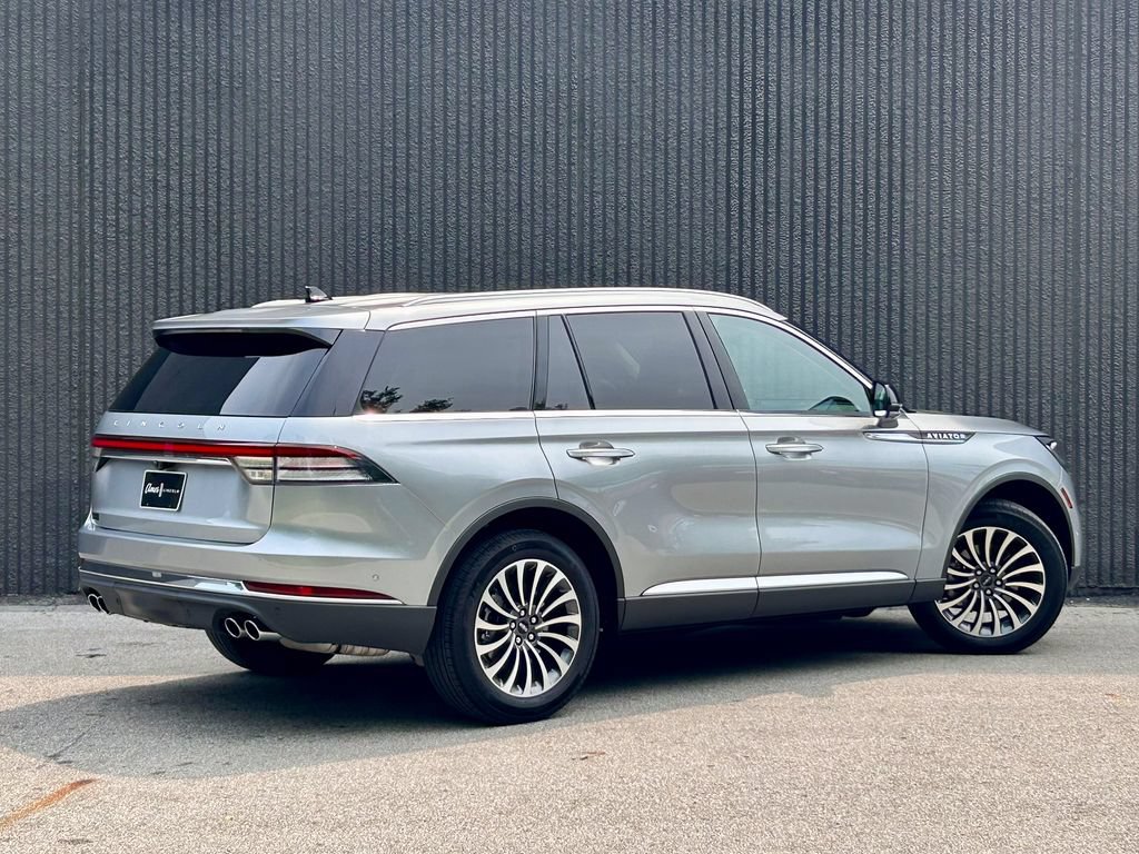 Certified 2024 Lincoln Aviator Reserve w/ Equipment Group 201A AWD/4WD image 6