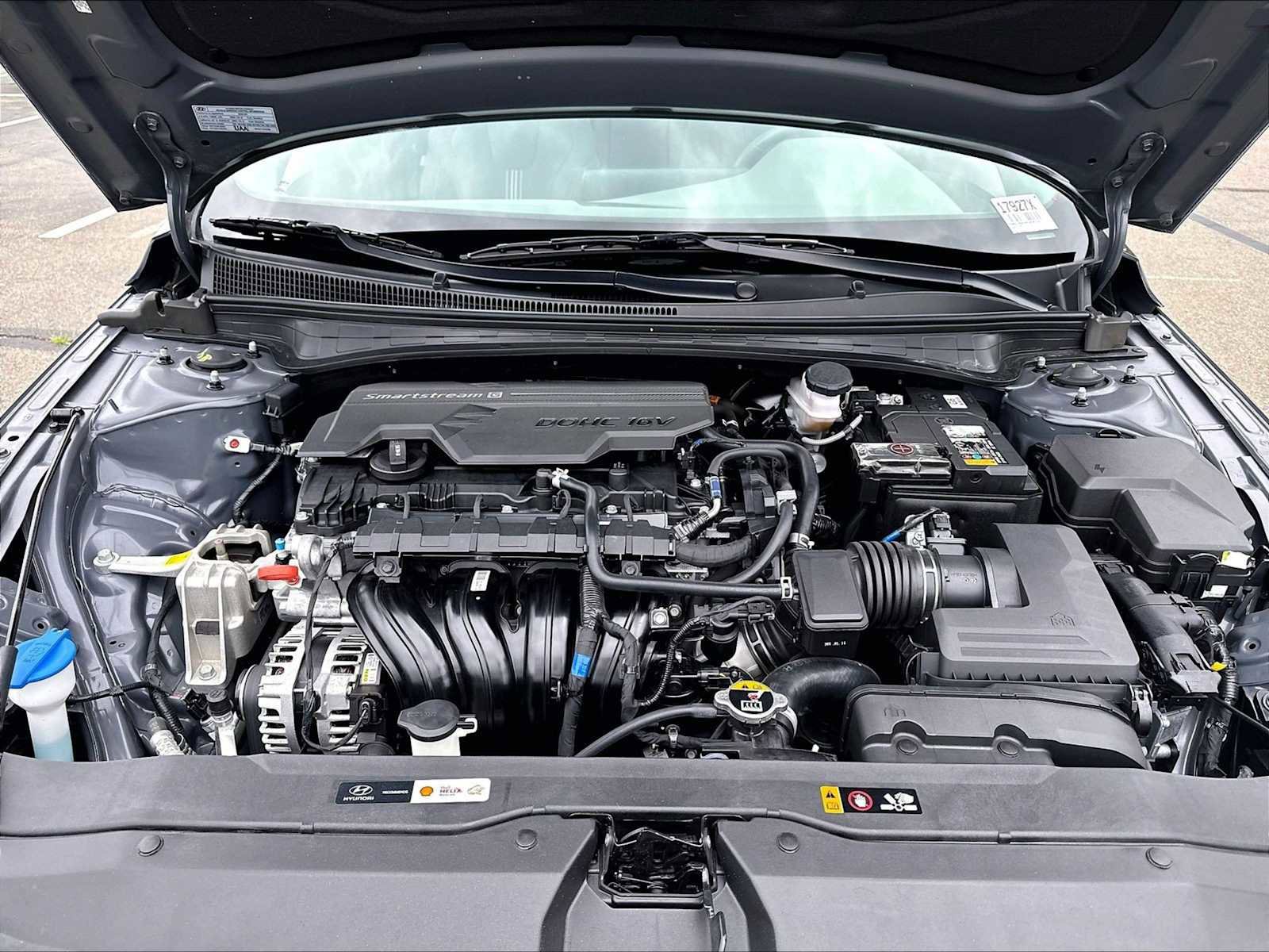 Used 2024 Hyundai Elantra SEL w/ Convenience Package FWD image 12