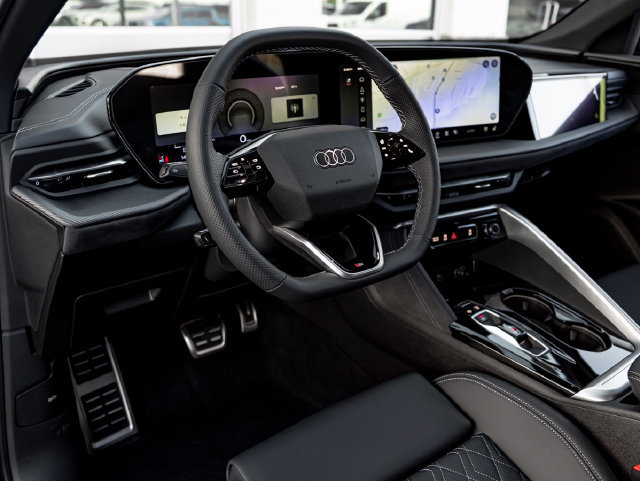 New 2026 Audi SQ5 Prestige AWD/4WD image 17