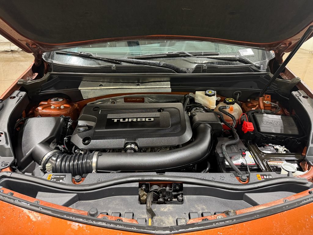 Used 2019 Cadillac XT4 Premium Luxury FWD image 19