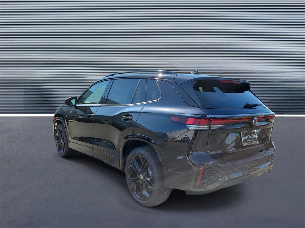 New 2026 Volkswagen Tiguan SE R-Line image 4