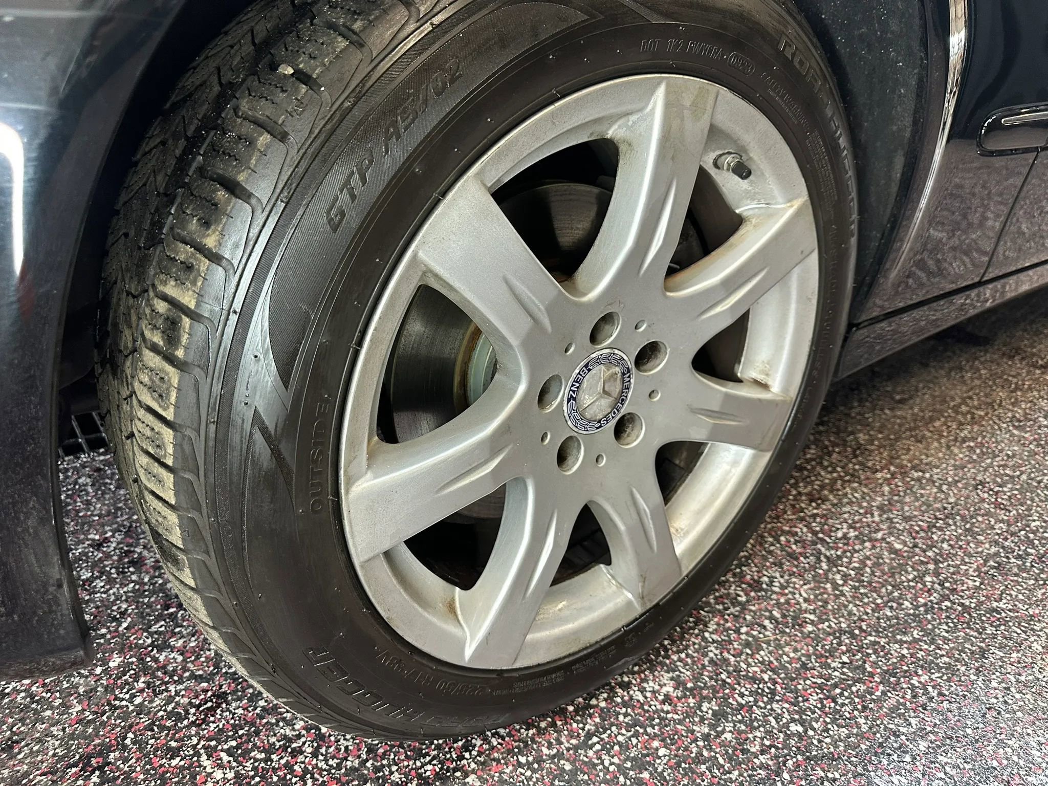 Used 2008 Mercedes-Benz E 350 4MATIC Sedan image 32