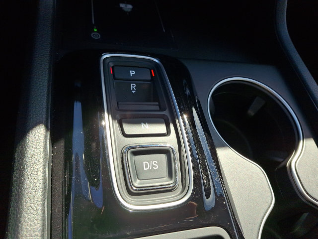 Used 2024 Honda Pilot Touring image 16