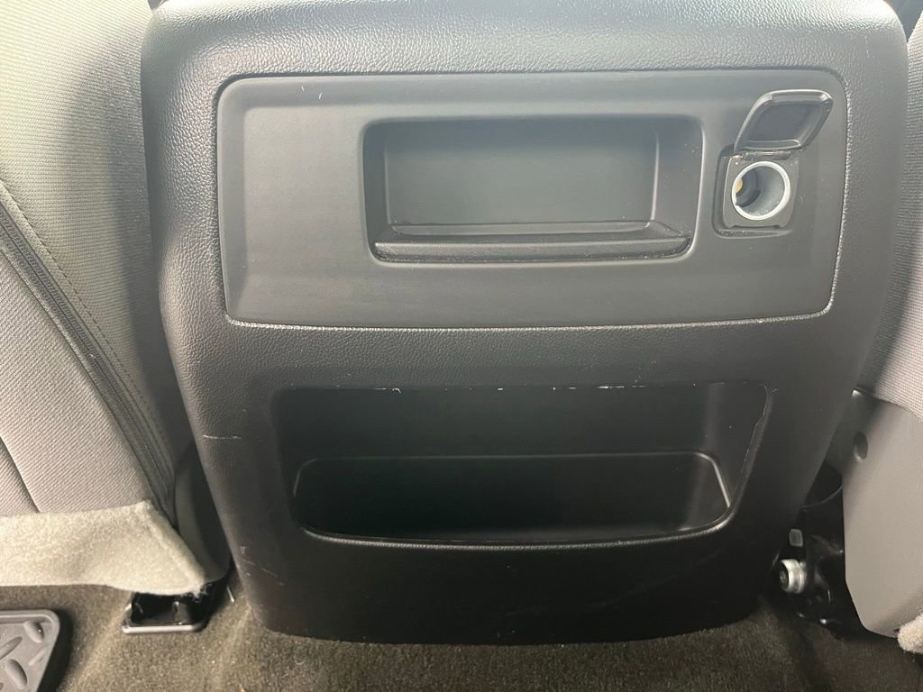 Used 2018 Chevrolet Silverado 1500 LT w/ LT Plus Package AWD/4WD image 29