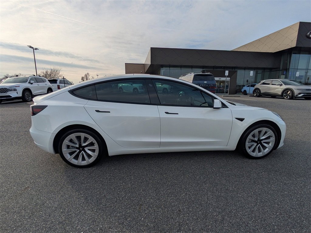 Used 2022 Tesla Model 3 image 3