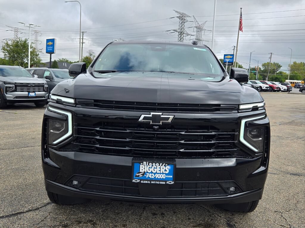 New 2026 Chevrolet Suburban RST w/ Comfort Package AWD/4WD image 2