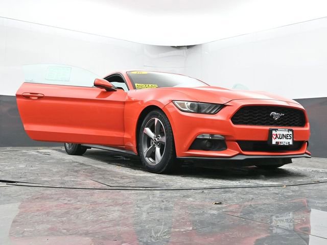 Used 2016 Ford Mustang Coupe w/ Equipment Group 051A image 40