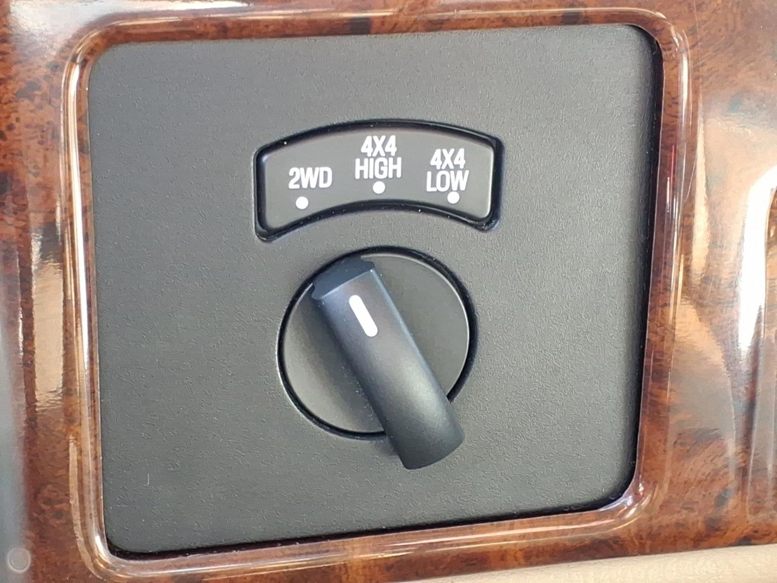 Used 2007 Ford F250 Lariat image 9