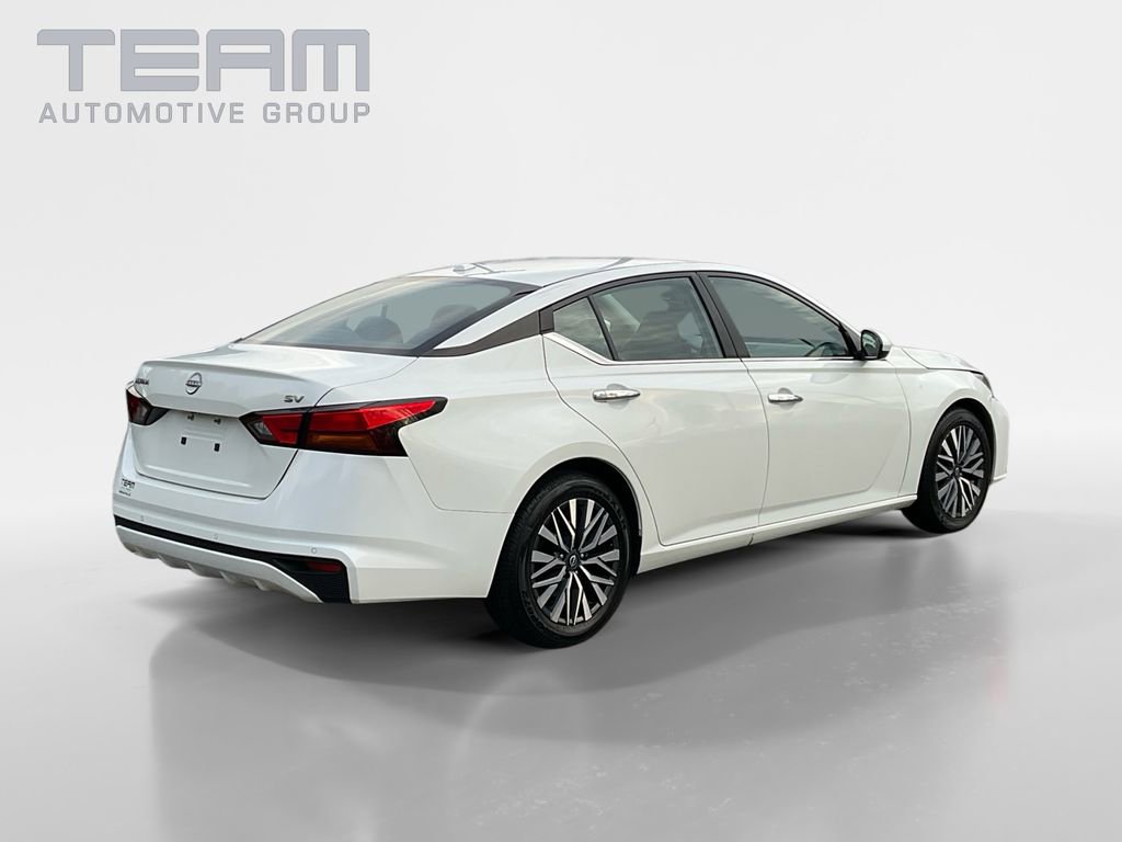 Used 2023 Nissan Altima 2.5 SV image 7