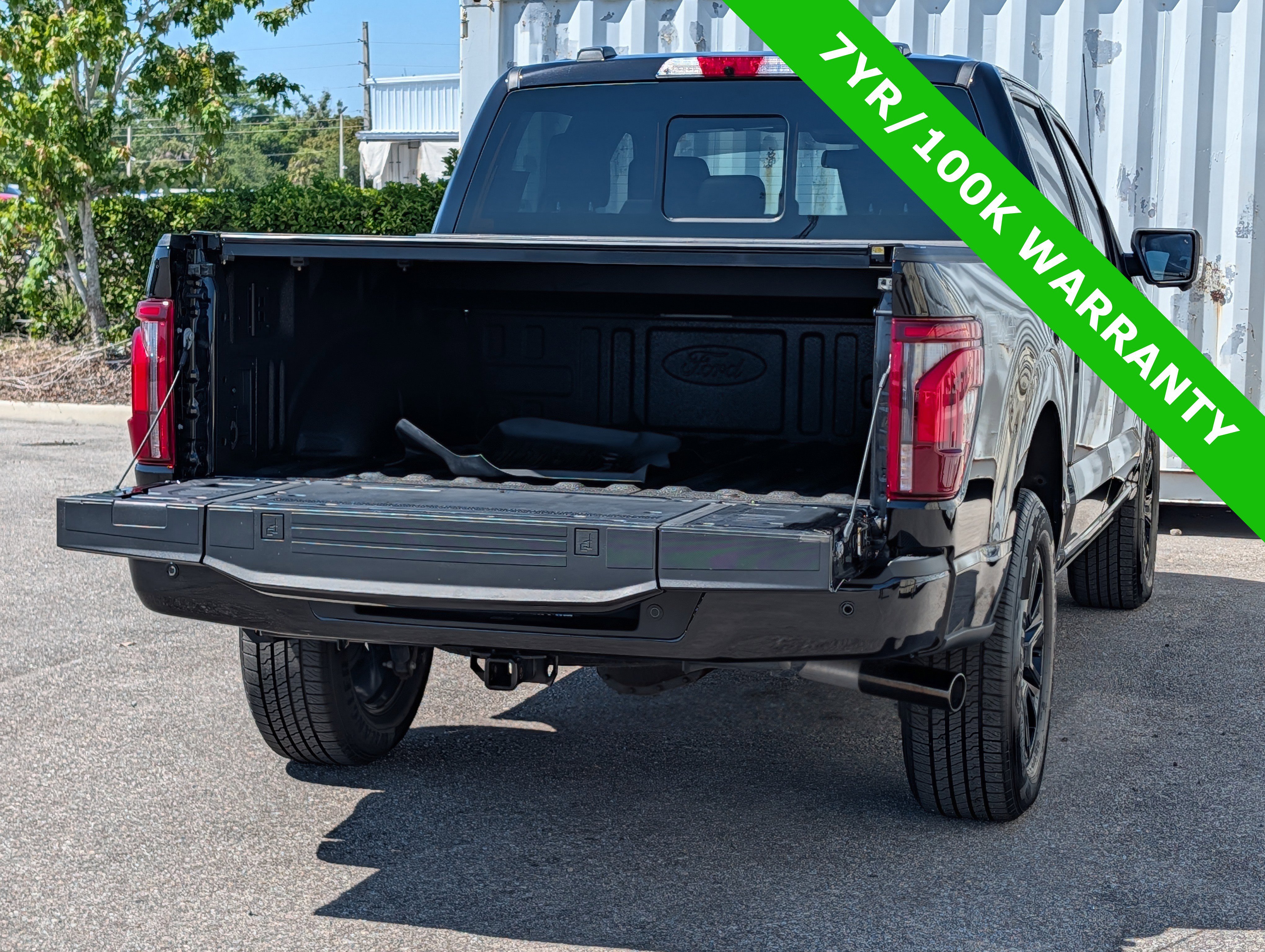 Certified 2025 Ford F150 Platinum w/ Equipment Group 702A High AWD/4WD image 13