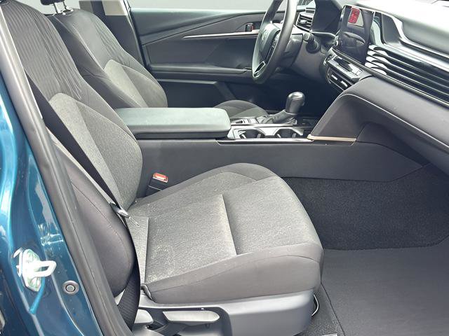 Used 2025 Toyota Camry LE w/ Convenience Package AWD/4WD image 11