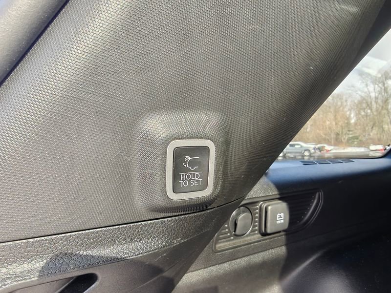 Used 2023 Jeep Grand Cherokee Altitude image 18