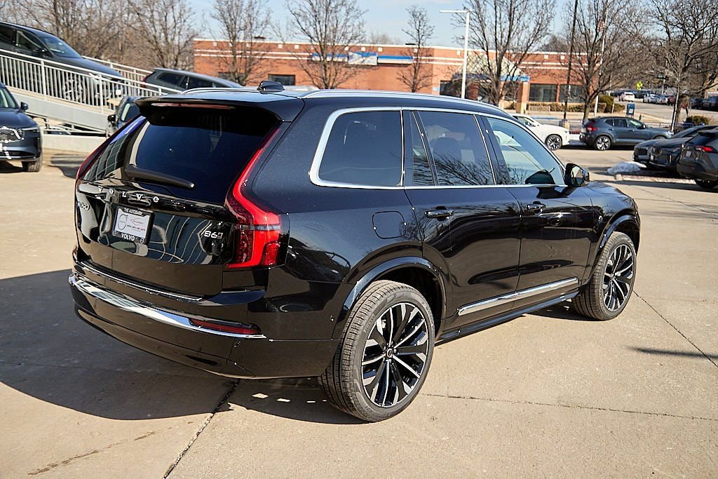 New 2026 Volvo XC90 B6 Plus w/ Protection Package image 9