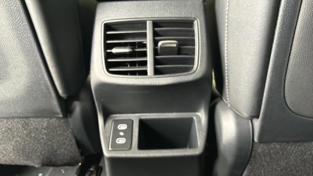 Used 2025 Kia Seltos EX w/ EX Sunroof Package FWD image 17