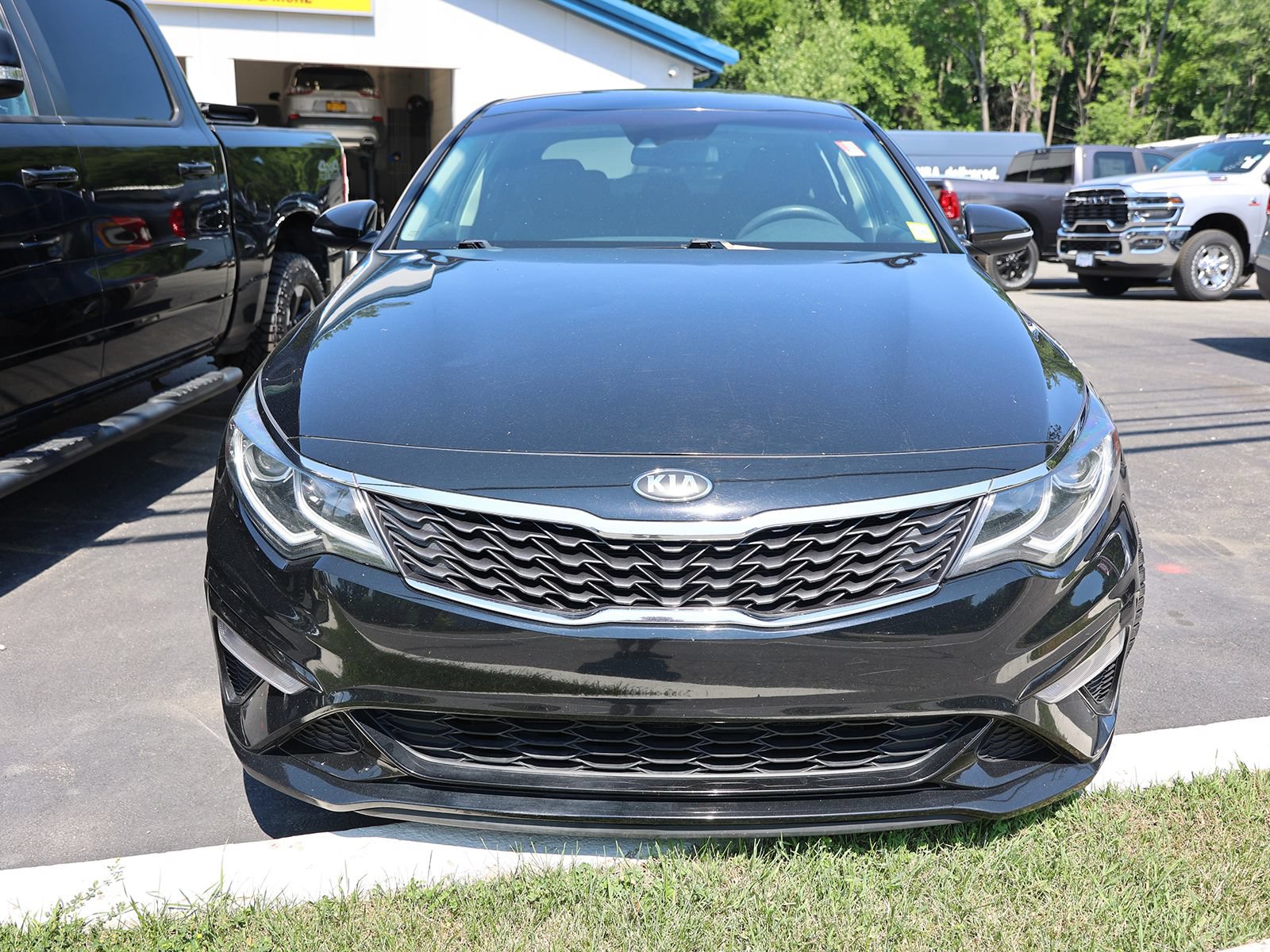 Used 2020 Kia Optima LX FWD image 2