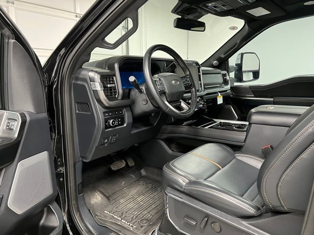 Used 2023 Ford F350 Platinum w/ Tremor Off-Road Package image 19
