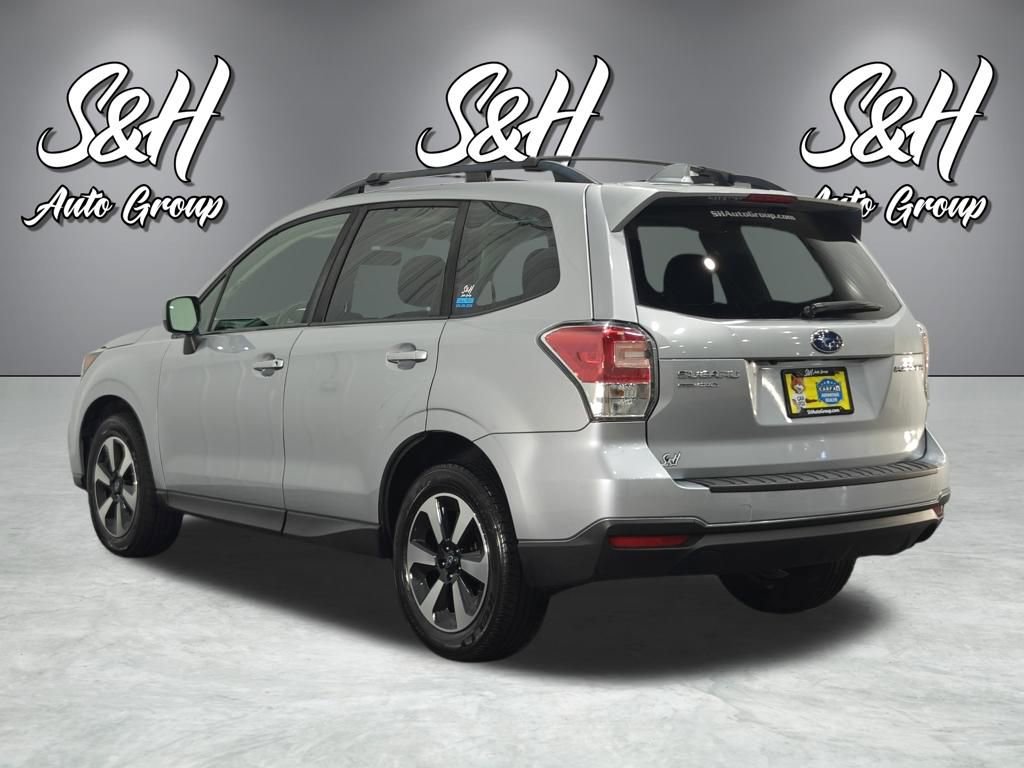 Used 2018 Subaru Forester 2.5i Premium AWD/4WD image 16