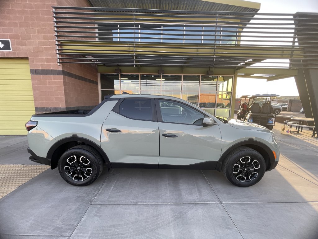 Used 2023 Hyundai Santa Cruz SEL AWD/4WD image 6