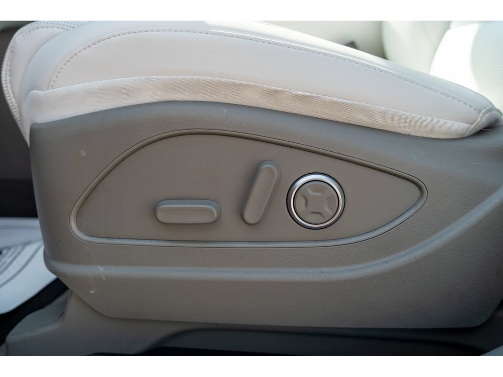 Used 2026 Hyundai Palisade SEL Premium FWD image 15