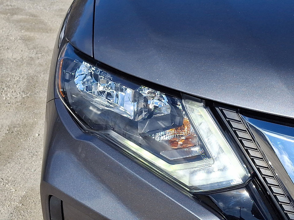 Used 2020 Nissan Rogue SL image 28