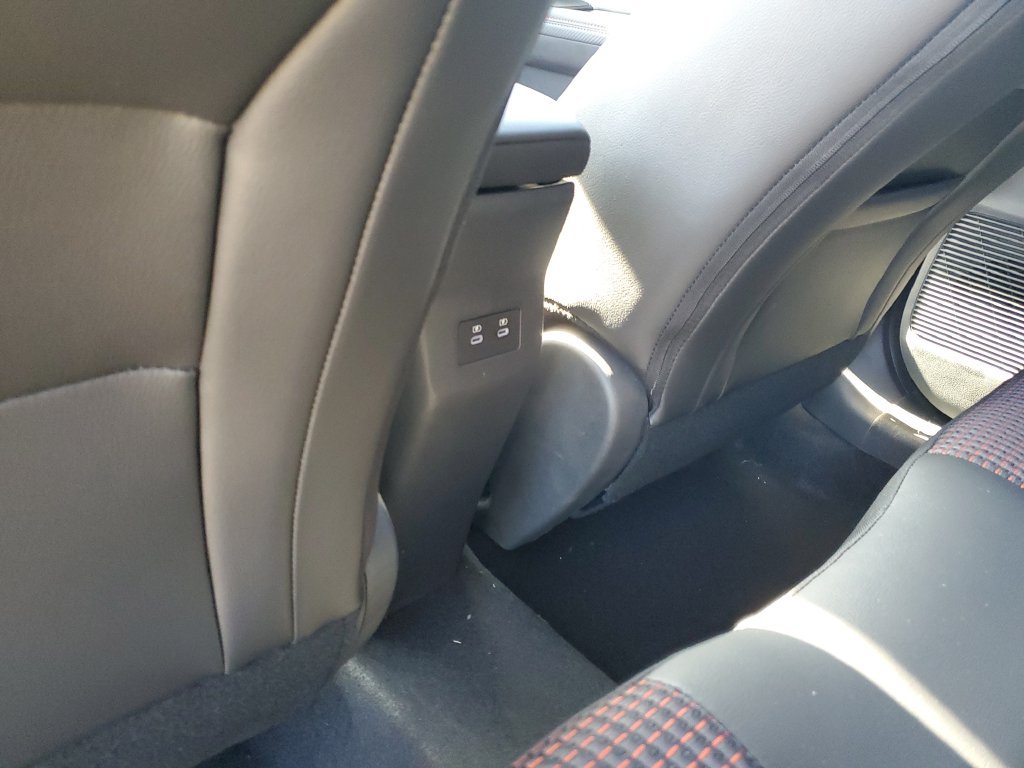 New 2027 Nissan Kicks SR w/ SR Premium Package FWD image 14