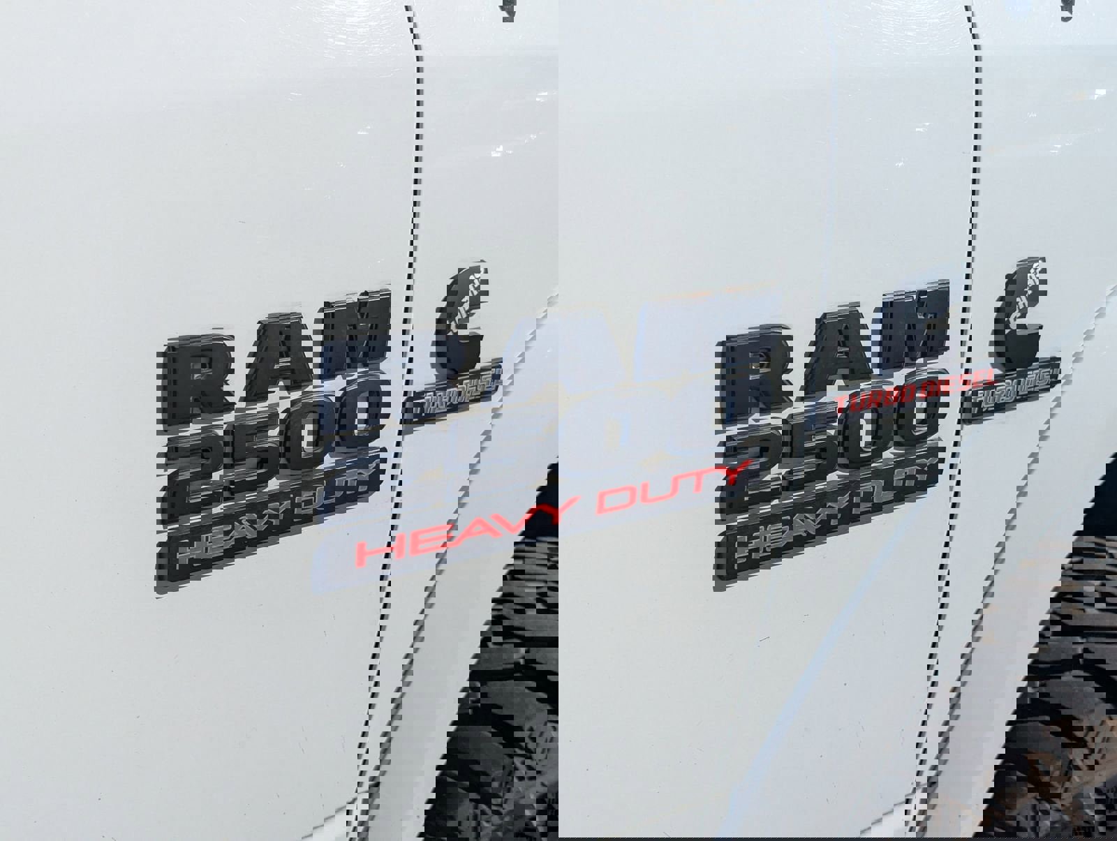 Used 2016 RAM 2500 Laramie w/ Sport Appearance Group image 6