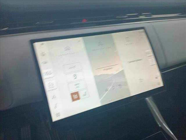 Certified 2025 Land Rover Range Rover Sport SE image 16