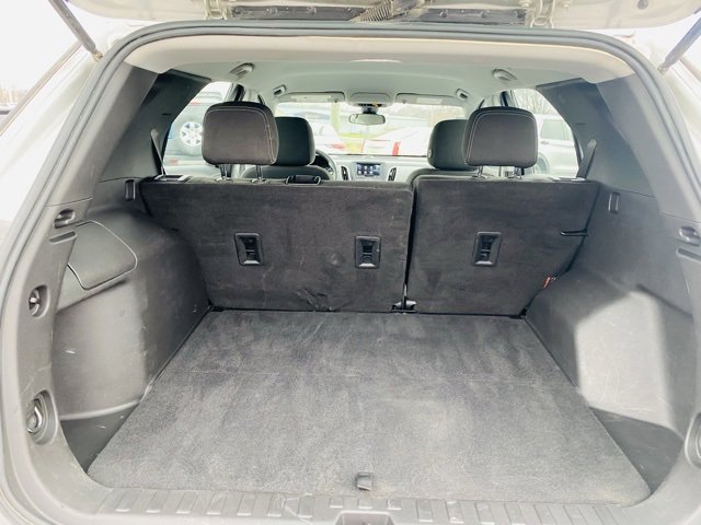 Used 2022 Chevrolet Equinox LS image 11