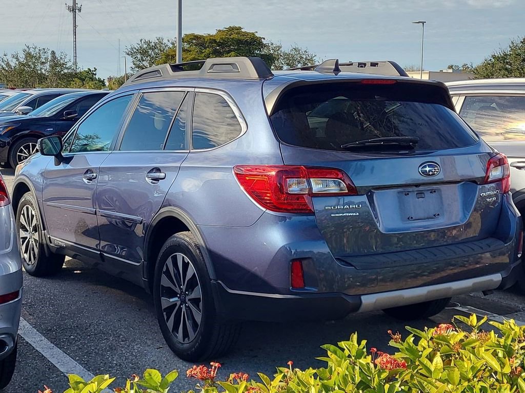 Used 2016 Subaru Outback 3.6R Limited image 6