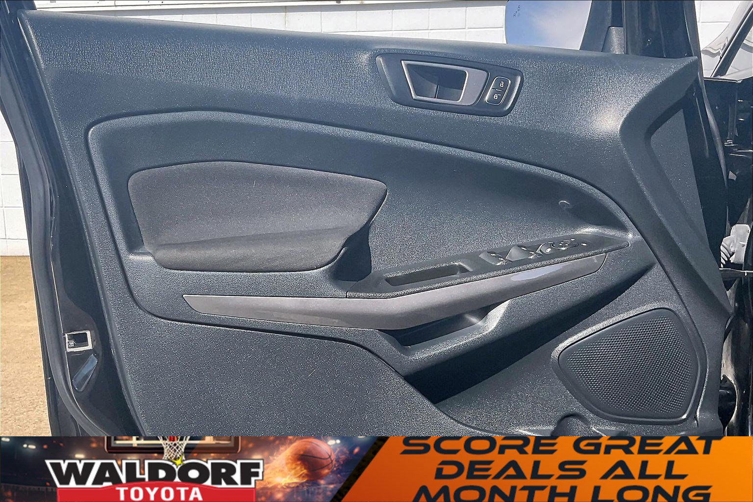 Used 2020 Ford EcoSport SE w/ SE Convenience Package image 28