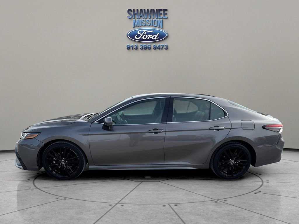 Used 2023 Toyota Camry XSE image 7