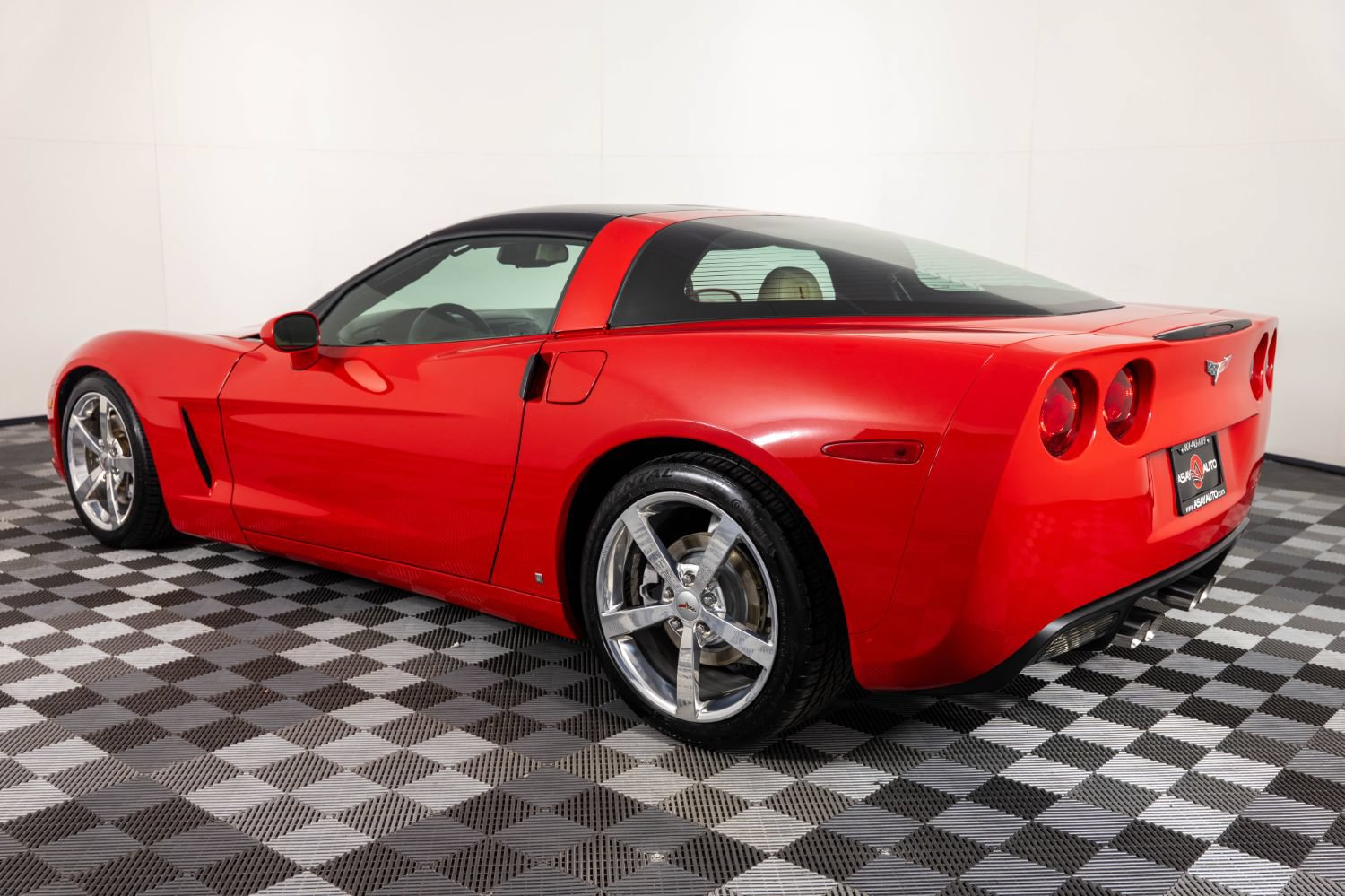Used 2008 Chevrolet Corvette Coupe w/ Preferred Equipment Group RWD image 4